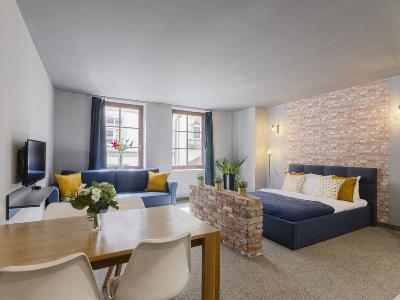 D And C Aparthotels
