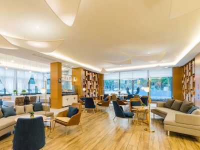 Гостиница Atour Hotel Jinwan Plaza Railway Station