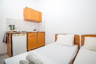 Гостиница Kiras Studios