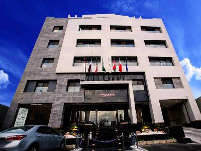 Гостиница Loren Suites Corniche