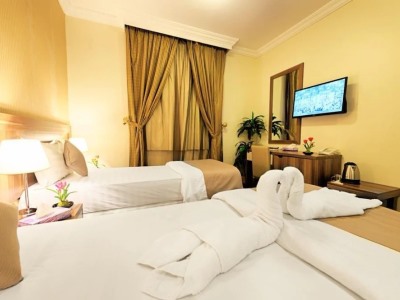 Hotel Thrawat Al Rawdah 1
