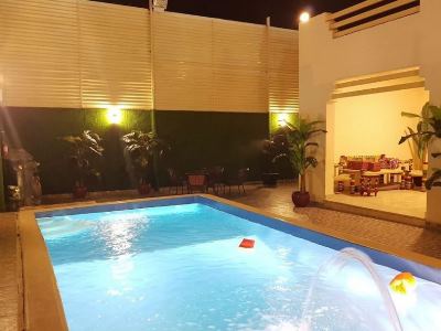Гостиница Al Maarefa Chalets