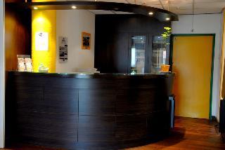 Hotel Kyriad Direct Arles