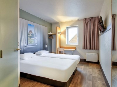 Гостиница B And B Hotel Beaune Sud 2
