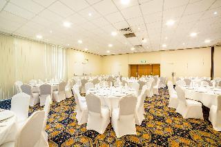 OYO The Chiltern Hotel