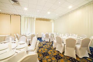 OYO The Chiltern Hotel