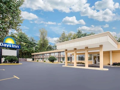 Гостиница Days Inn By Wyndham Bristol Parkway