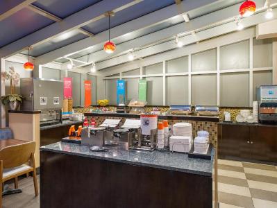 Гостиница Hampton Inn Times Square South