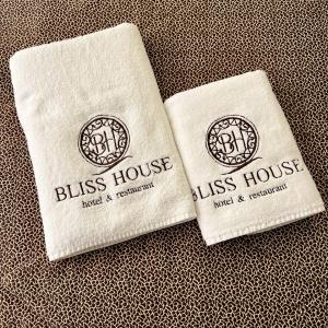 Hotel Bliss House