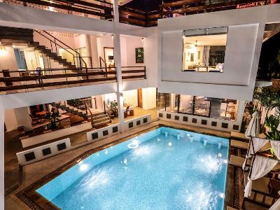Hotel Chez Moi Suite And Spa