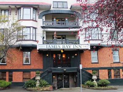 Гостиница James Bay Inn Hotel And Suites