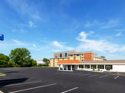 Hotel Days Inn N Suites Grand Rapids Near Dwtn