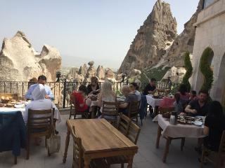 Caldera Cave Hotel
