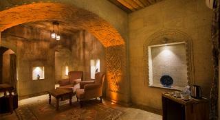 Caldera Cave Hotel