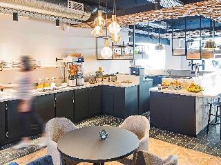 Гостиница Ibis Styles Laval Centre Gare