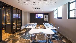 Гостиница Ibis Styles Laval Centre Gare