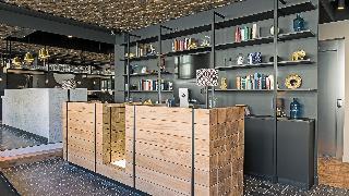 Гостиница Ibis Styles Laval Centre Gare