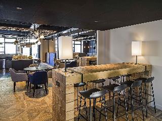 Гостиница Ibis Styles Laval Centre Gare