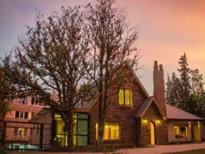 Гостиница Howard Johnson By Wyndham Yerba Buena