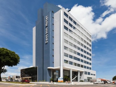 Hotel Days Inn By Wyndham Linhares