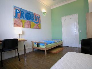 Hotel Colodging