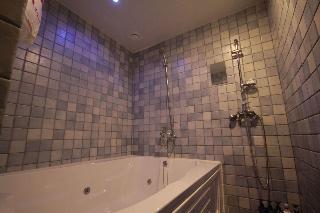 Hotel You I In