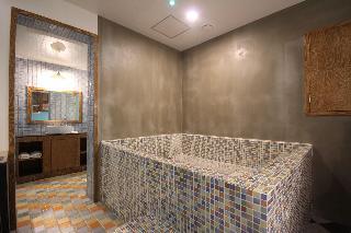 Hotel You I In