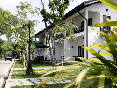 Hotel Oak Ray Elephant Lake