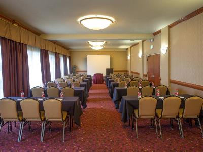 Гостиница Red Lion Hotel Conference Center Seattle