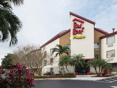 Hotel Red Roof Plus+ West Palm Beach