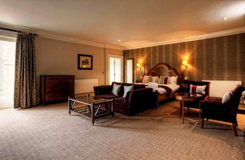 Hotel Wivenhoe House