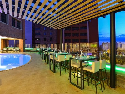 Гостиница Hotel Dann Carlton Cali