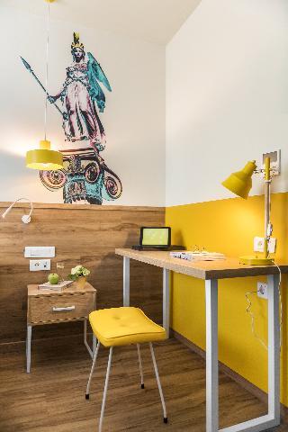 Гостиница Ibis Styles Athens Routes