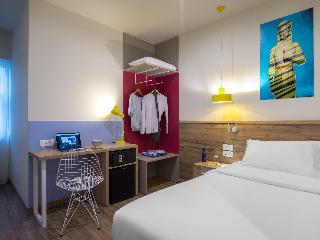 Гостиница Ibis Styles Athens Routes