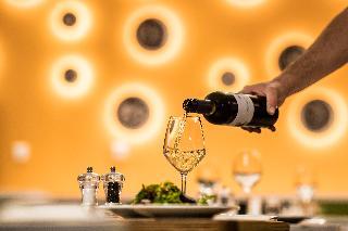 Гостиница Ibis Styles Athens Routes