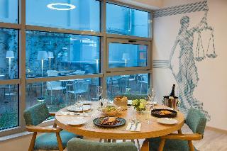 Гостиница Ibis Styles Athens Routes