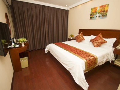 Гостиница Greentree Inn H-Tech Zone Shandong Univ