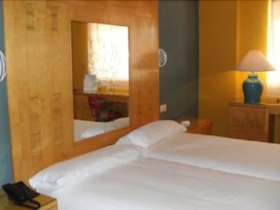 Гостиница Ahc Caceres