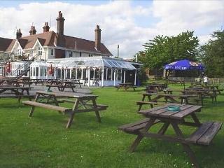 Hotel The Victory At Mersea