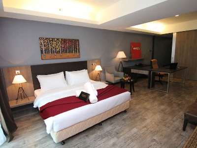 Nexus Regency Suites And Hotel