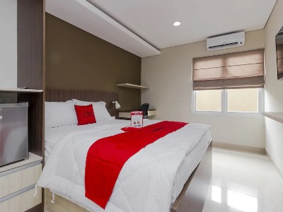 Hotel Reddoorz Plus @ Abdul Majid Raya
