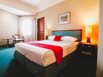 Hotel Reddoorz Plus Near Monumen Nasional