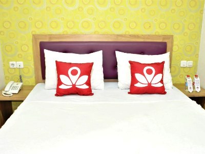 Гостиница Zen Rooms Basic Pegangsaan Kelapa Gading