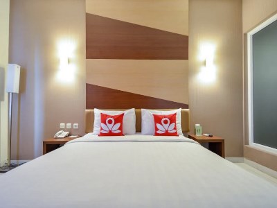 Гостиница Zen Rooms Cideng Timur Raya