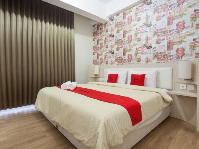 Гостиница Reddoorz @ Riverside Malang