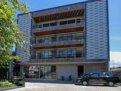 Hotel Airy Bahu Wolter Monginsidi 26 Manado