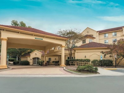 Гостиница La Quinta Inn N Suite Raleigh/Southpoint