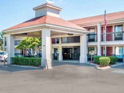 Гостиница Econo Lodge Inn And Suites
