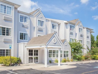 Гостиница Microtel Inn And Suites Salisbury