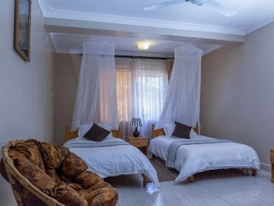 Гостиница Sophies Signature Suites